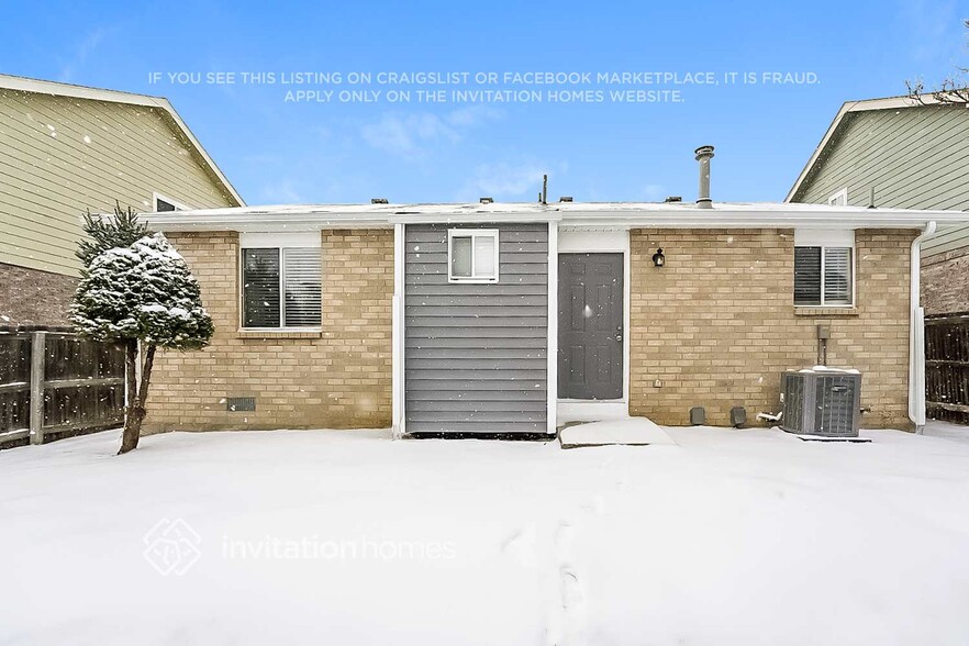 Building Photo - 12230 Newport Dr