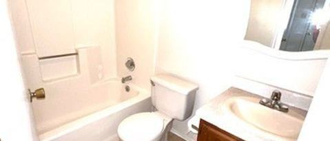 Building Photo - 117 Whisper Way