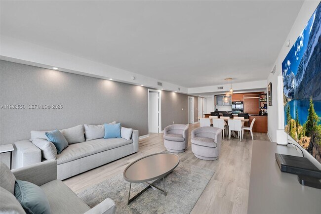 Building Photo - 1830 S Ocean Dr