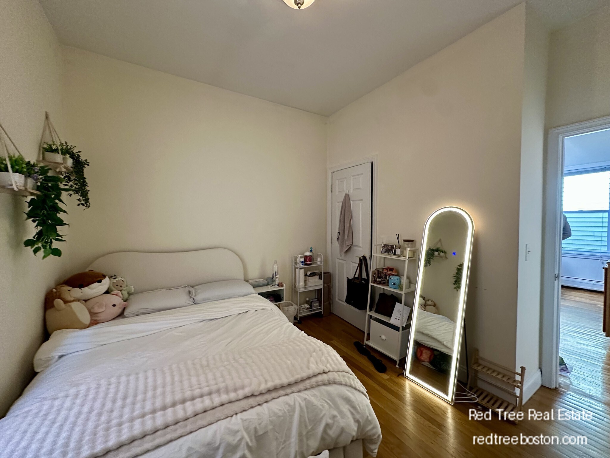 Unit 3 - 143 Hillside St