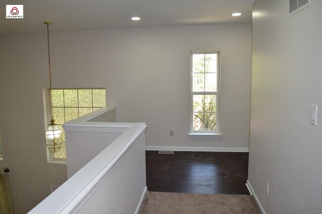Building Photo - 1566 Heron Cir