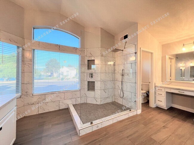 Building Photo - RAY RANCH 4 BEDROOMS 3 BATH WITH POOL AND SPA IN LARGE YARD