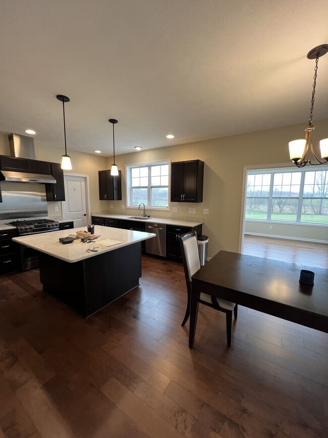 Building Photo - 2738 Kittansett Dr