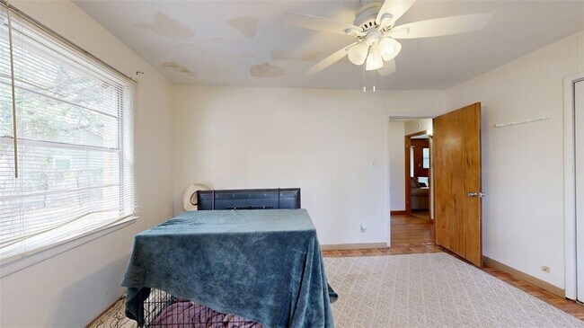 Building Photo - 4304 Aspen St