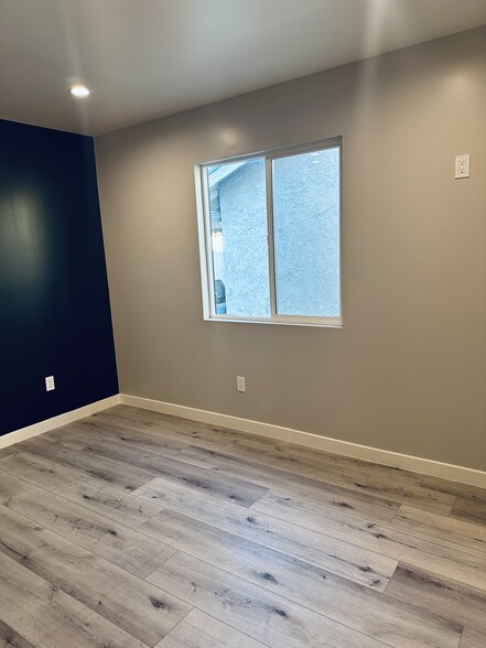 Master Bedroom - 10201 Eton Ave