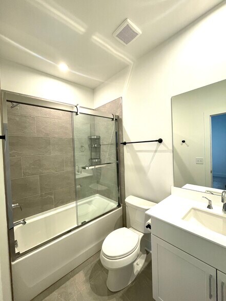Building Photo - 510 Motivation Cir NW
