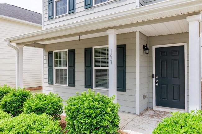 Building Photo - Spacious 3-Bed, 2.5-Bath Home in Lantern Walk