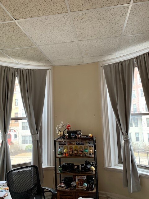 Building Photo - 505 Beacon St