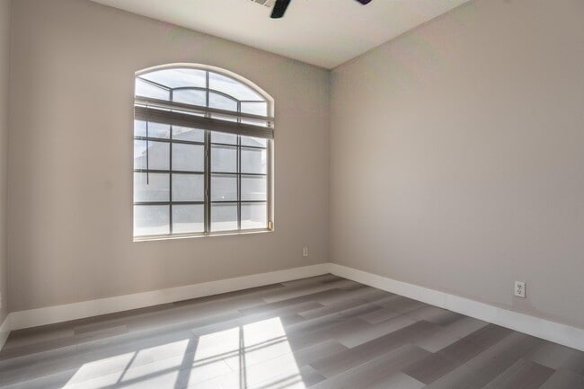 Building Photo - 1066 Wild Fern Ct