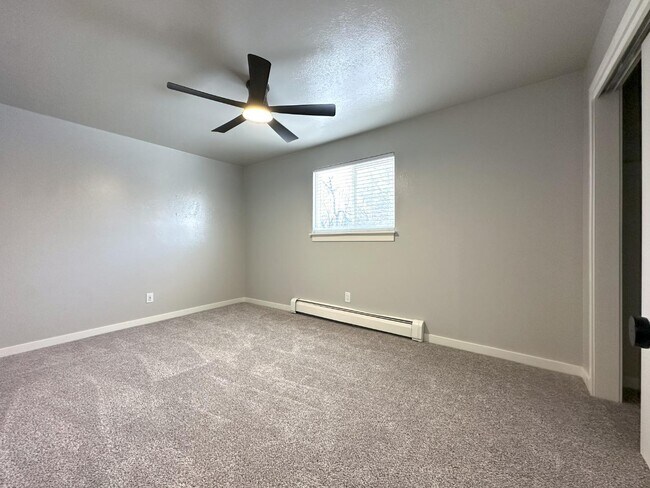 Building Photo - 3705 Quail St