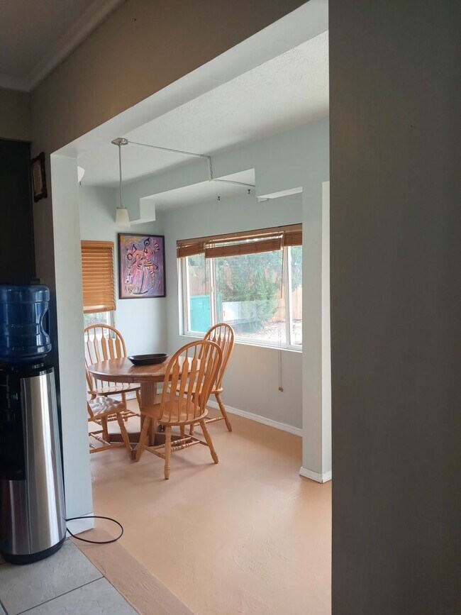 Building Photo - RIO RANCHO-FOUR BEDROOM HOUSE-Furnished