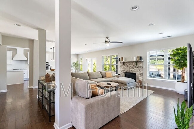 Building Photo - 3138 Montreaux Valley Dr