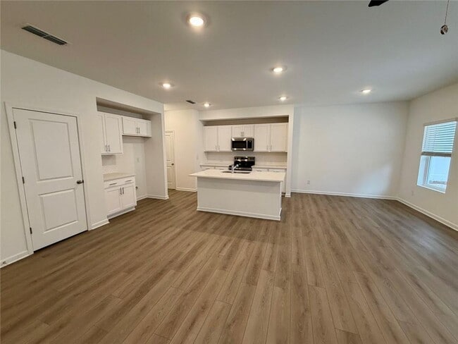 Building Photo - 5333 Frontier Ct