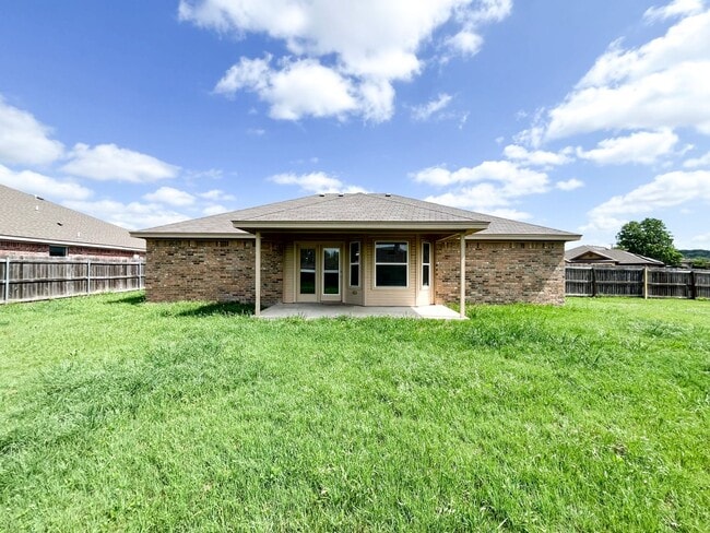 Building Photo - Available NOW!!!! This Beautiful 1 story, 4 Bedroom, 2 bath home in Killeen has a lot to offer!  ...