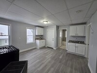 Building Photo - 39 Harlem St