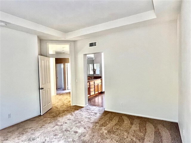 Building Photo - 29 Calvados