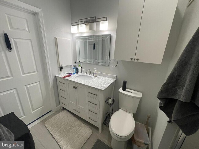 Building Photo - 3015 Nicosh Cir