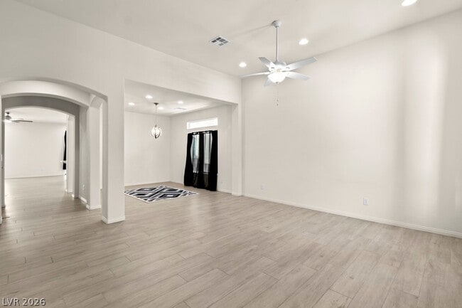 Building Photo - 10597 Aphrodite St