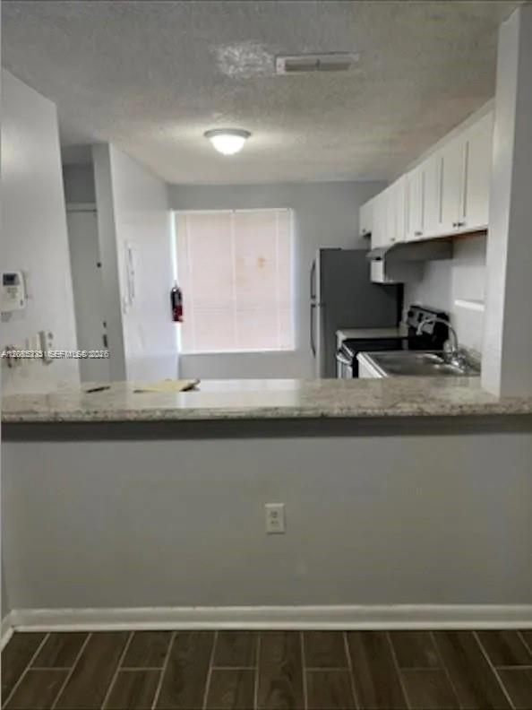 Building Photo - 8033 SW 21st Ct