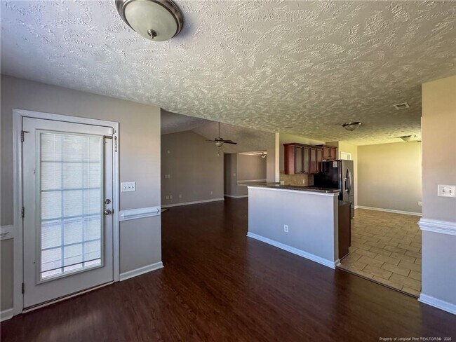 Building Photo - 136 Ivy Stone Dr