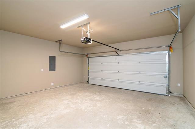 Building Photo - 600 Harvest Moon Dr