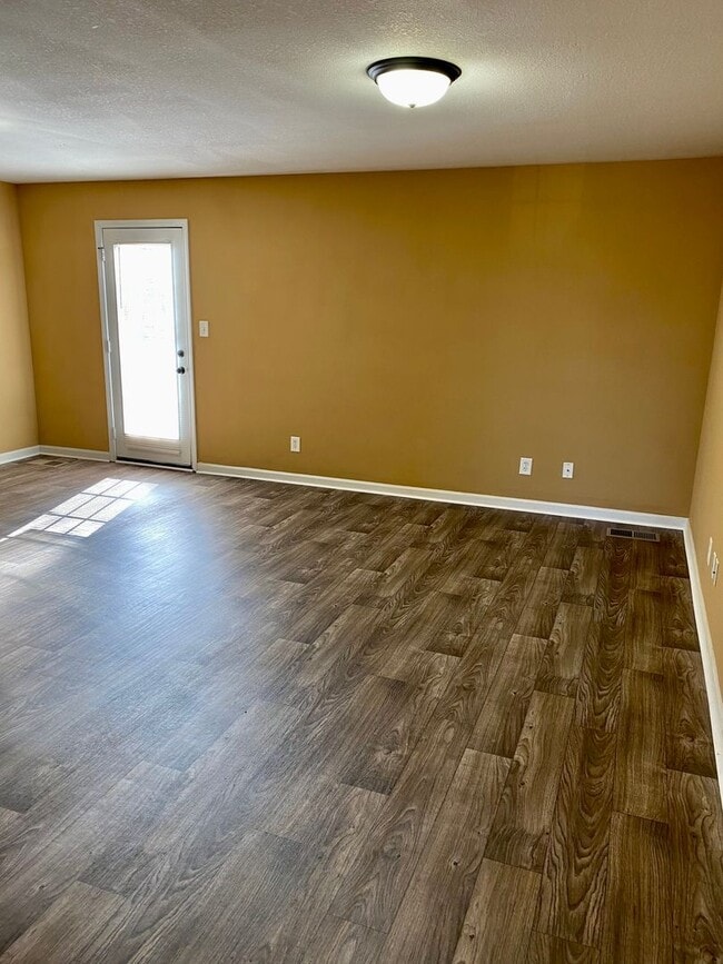 Building Photo - Everything You Need. All Right Here!!!!