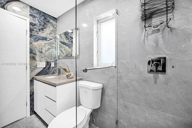 Building Photo - 7830 SW 120th St