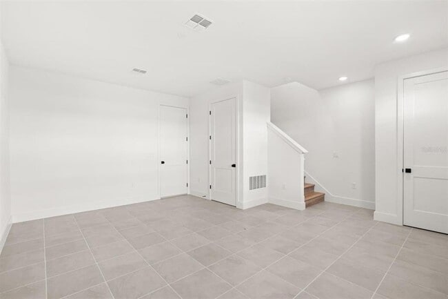 Building Photo - 15244 Groveside Rd