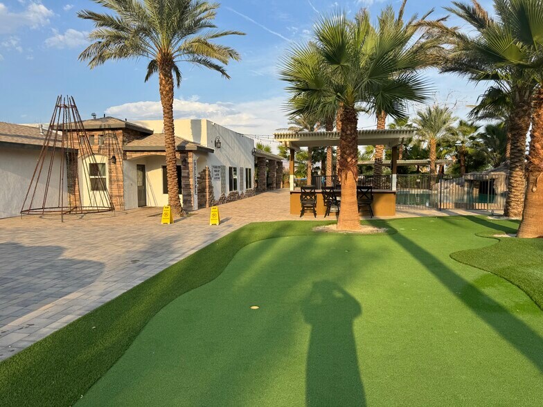 Building Photo - 38580 Rancho Los Cerritos Dr