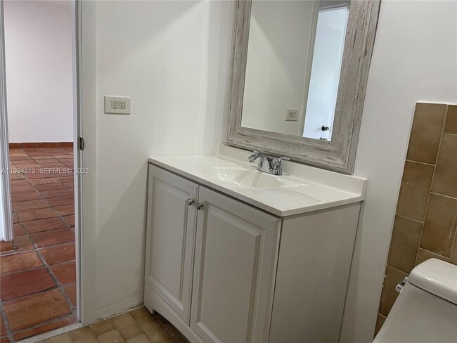 Building Photo - 251 Galen Dr