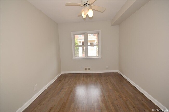 Building Photo - 75-03 197th St