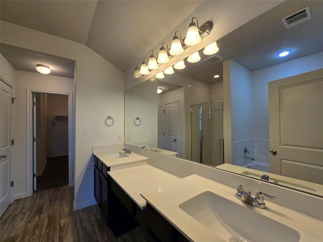 Building Photo - 6717 Brindisi Pl