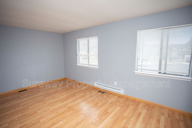 Building Photo - 22 Hamal Ct