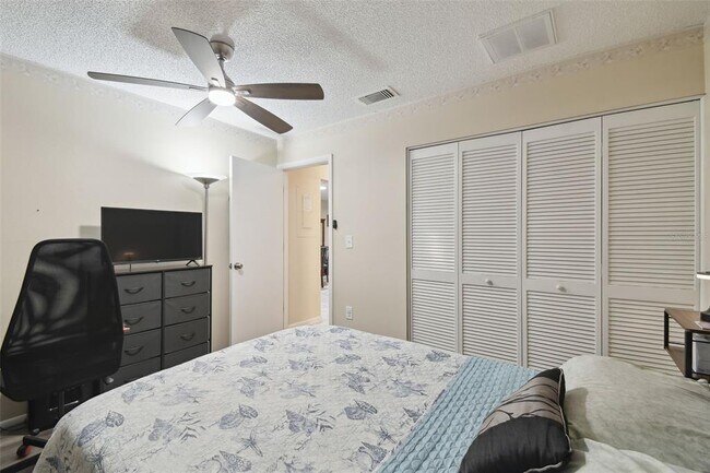 Building Photo - 8130 Braddock Cir