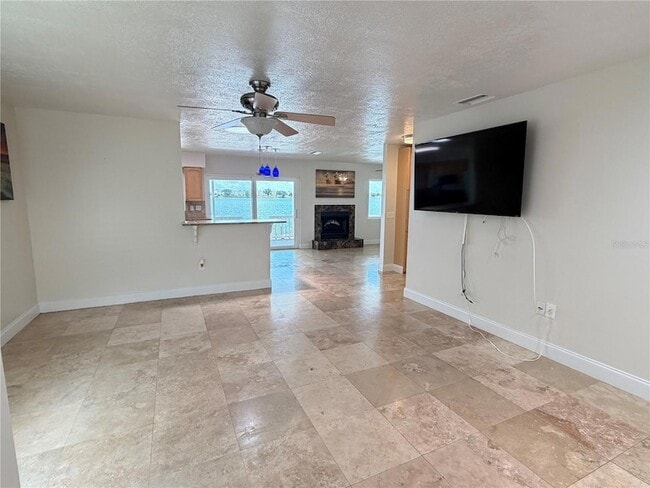 Building Photo - 679 Lake Dexter Cir