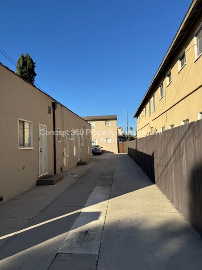 Building Photo - 9850 Arkansas St