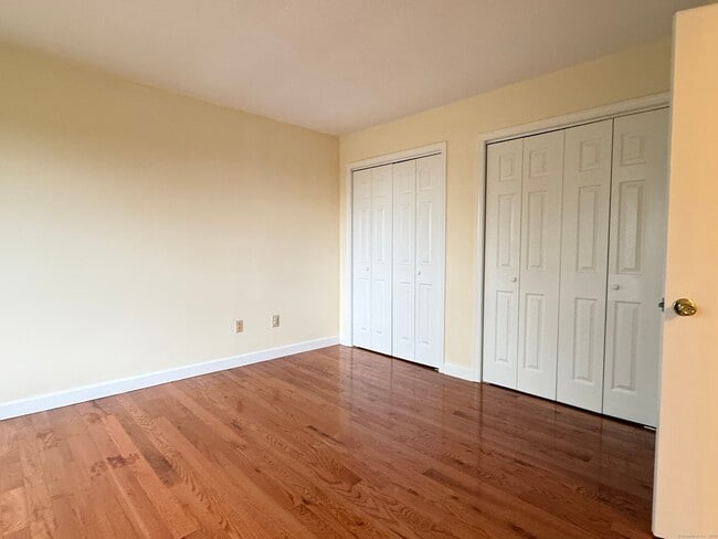 Building Photo - 27 Crows Nest Ln