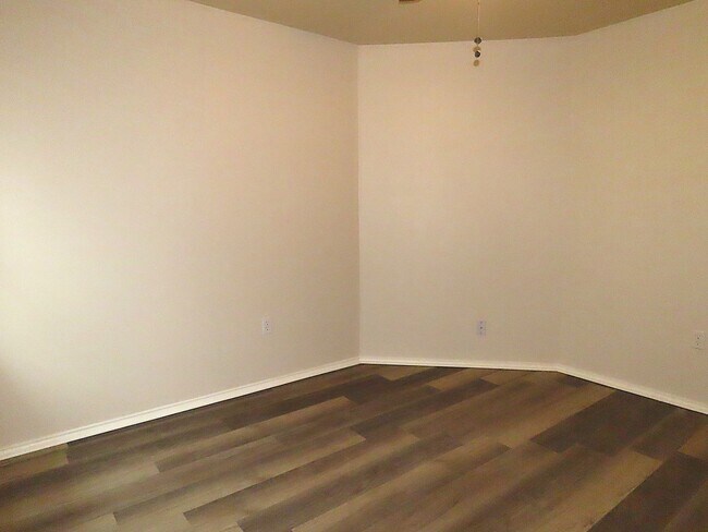 Building Photo - Beautiful 3 Bedroom, 2 Bath Home in Flint!