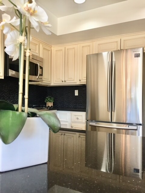 Building Photo - 19168 Lahey St