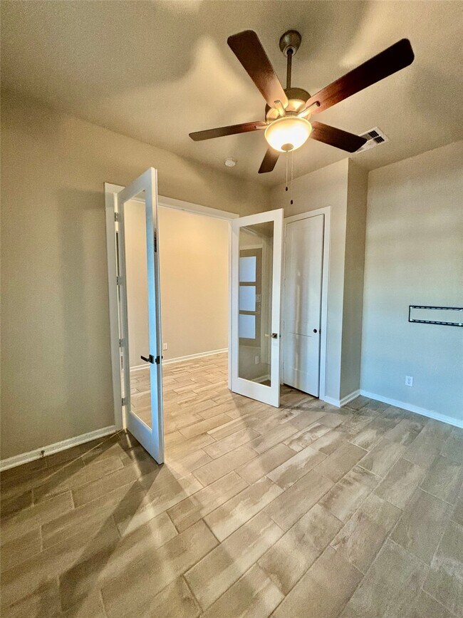 Building Photo - 5806 Pecos Ct