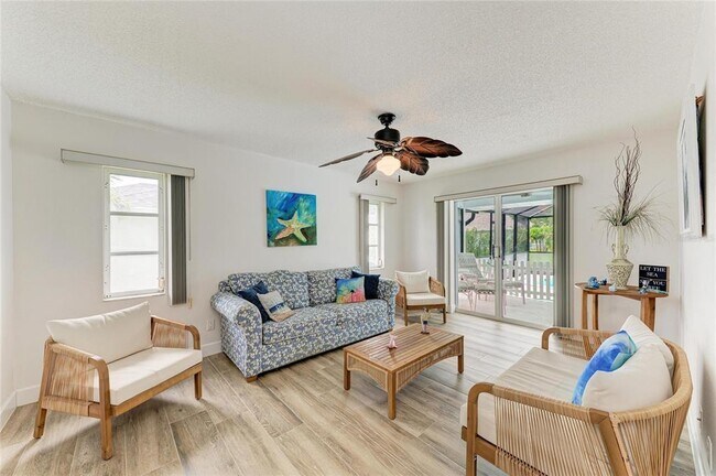 Building Photo - 405 Bayside Ln