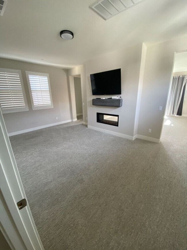 Building Photo - 6705 Aliso Valley Way