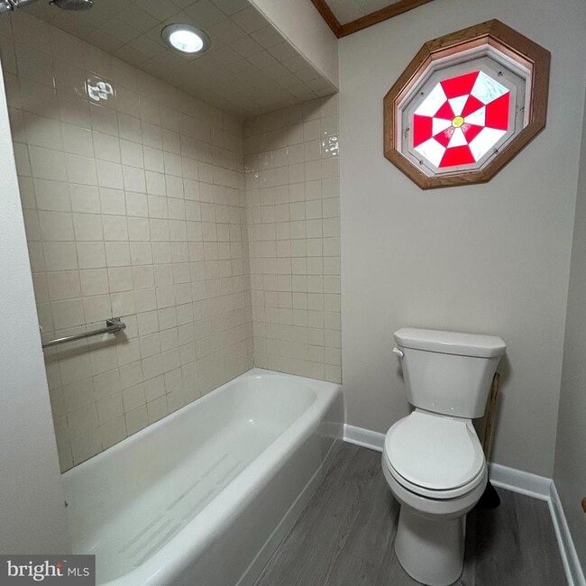 Building Photo - 379 Dehaven St