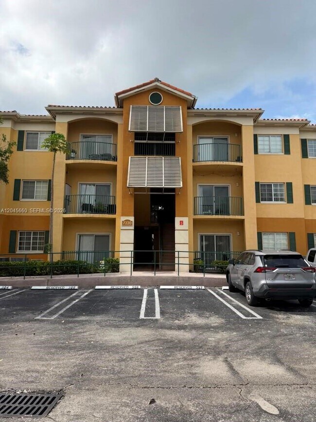Building Photo - 7220 NW 114th Ave