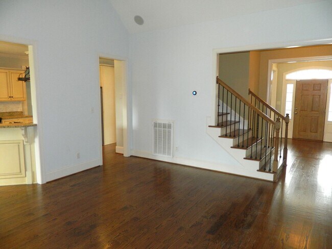Building Photo - 4108 Dewaal St