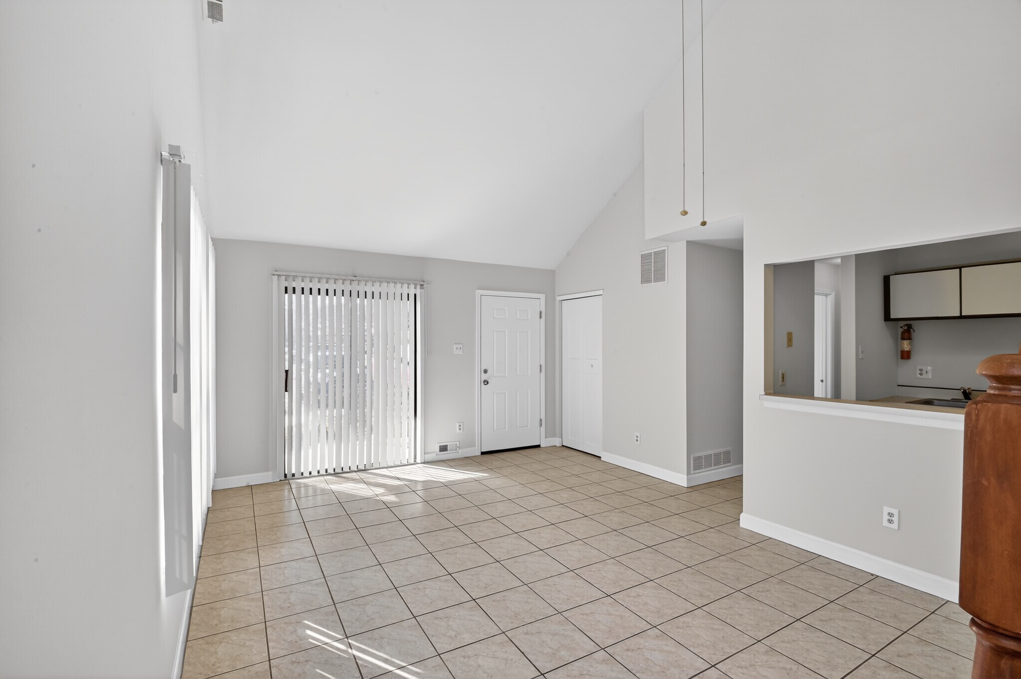 Building Photo - 2701 Canyon Ct