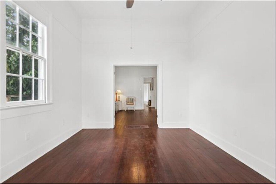 Building Photo - 814 Gallier St