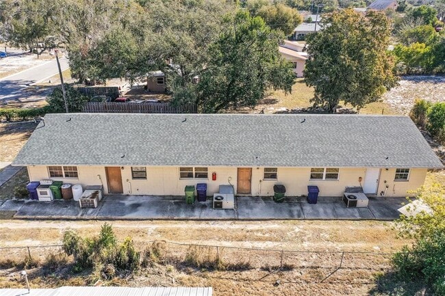 Building Photo - 140 Ave W NW