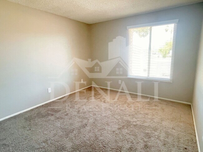 Building Photo - 2243 W McRae Way