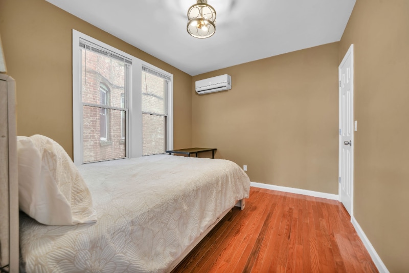 Building Photo - 84 Neptune Ave